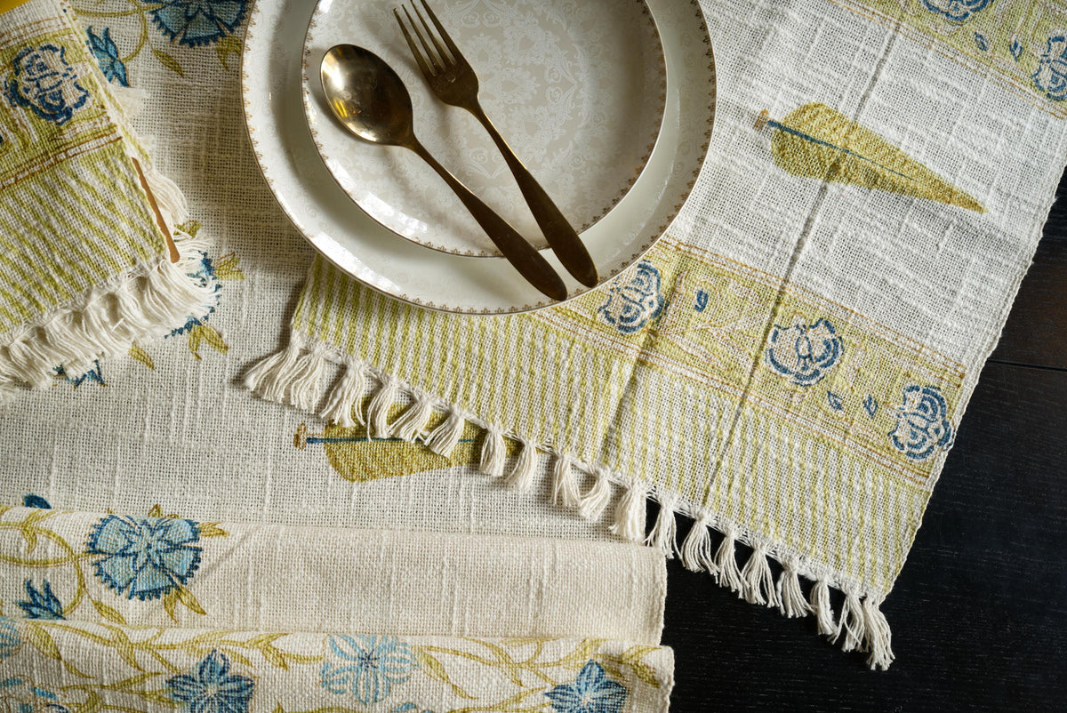 The Spring blue Runner and Dining mat set