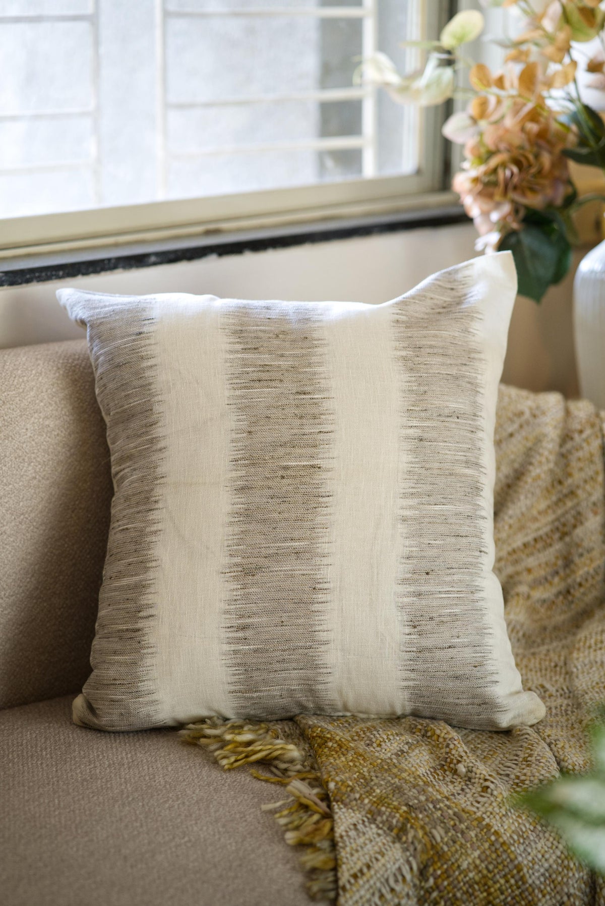 The Morning Petal Cushion set