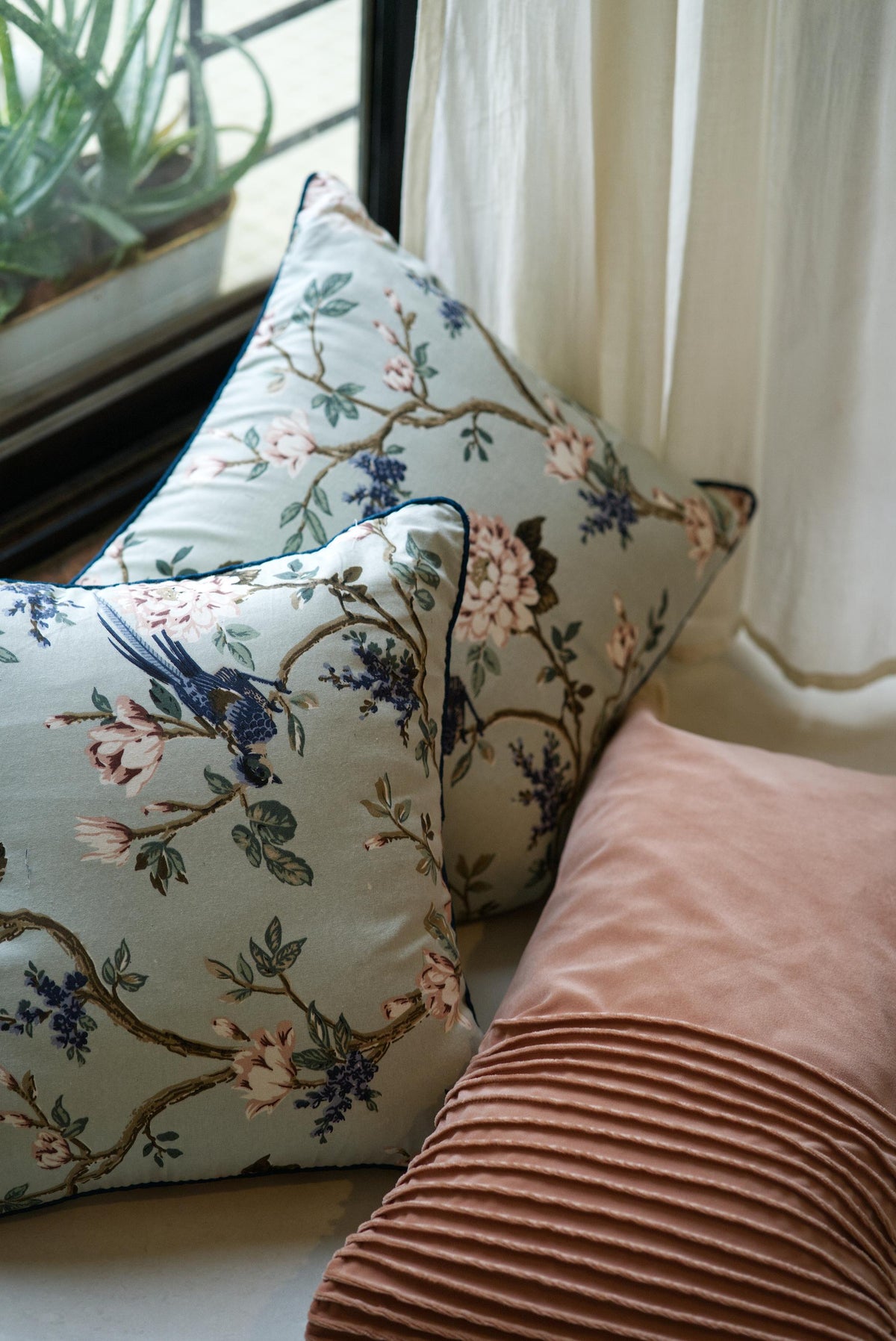 The Windsor Cushion set