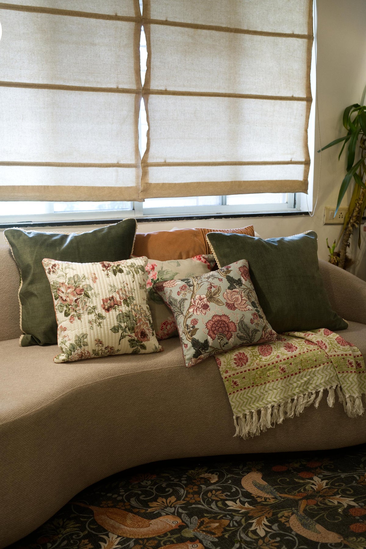 THE QUITE THREAD - CUSHION COVERS