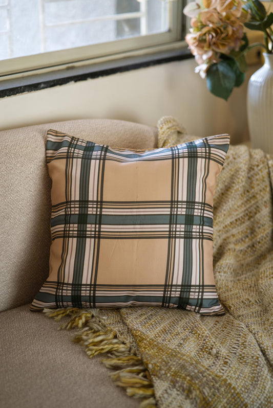 The Vintage Green Checks Cushion set