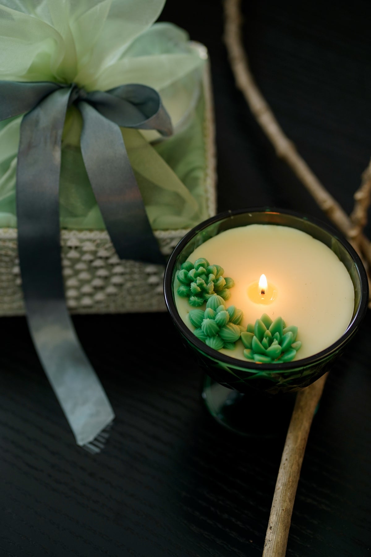 The Verdant Escape - Candle